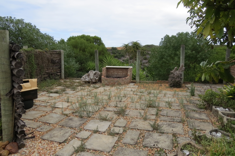 3 Bedroom Property for Sale in Stilbaai Wes Western Cape